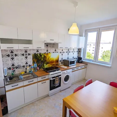 Comfortable And Quiet Flat In